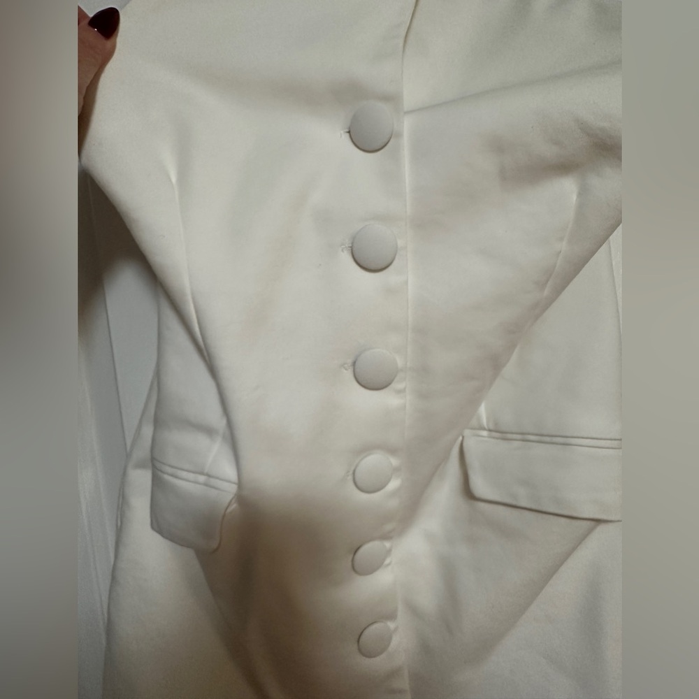 Club L London Dani White Buttoned Bodycon Halter Dress - Picture 7 of 7